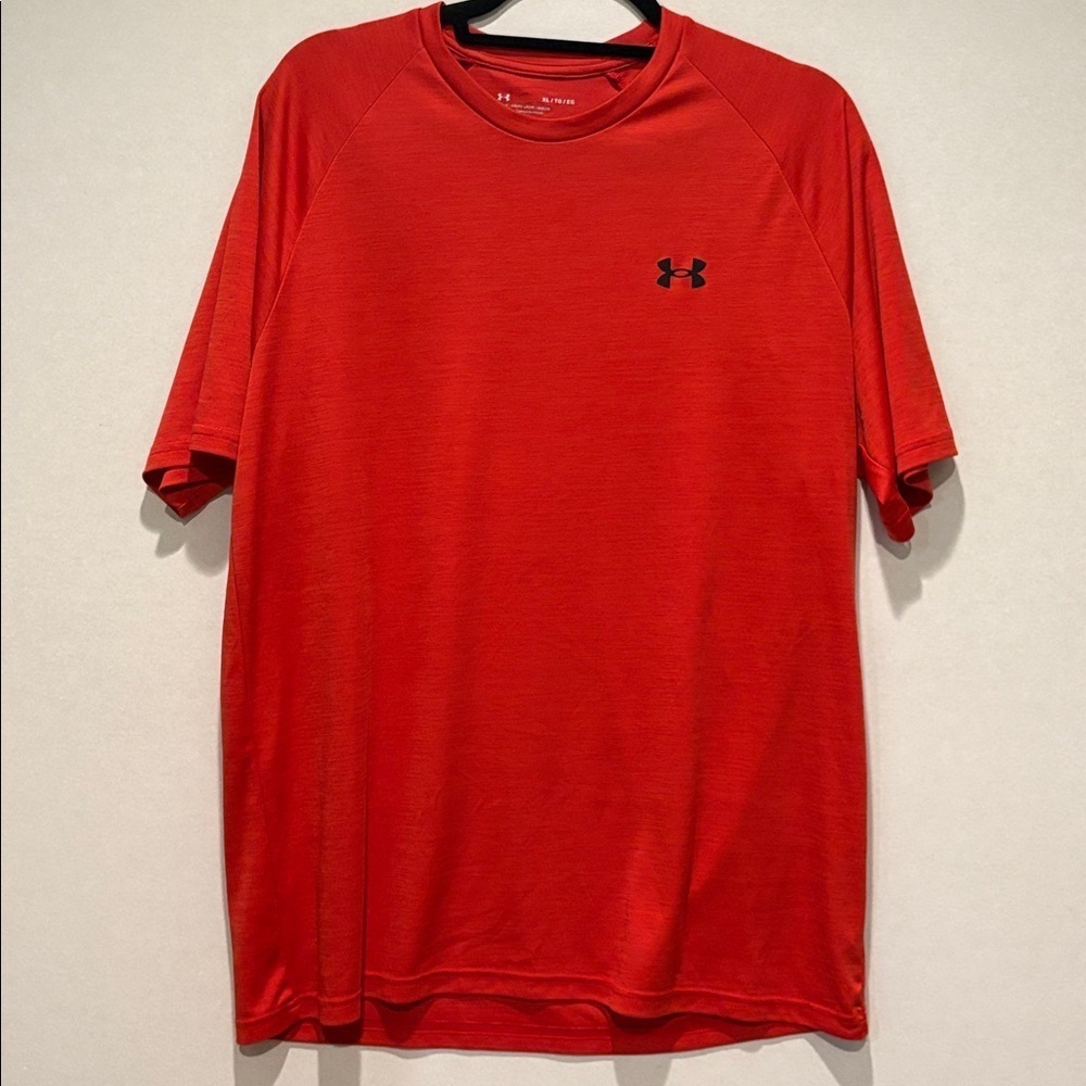 Under Armour - Men's dri fit short sleeve t-shirt, loose fit. Orange. Size XL